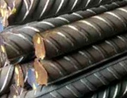 В начале декабря металлургические компании снизили свои заводские расценки на эту продукцию на 9000 рублей. за одну тонну по сравнению с прошлым месяцем. Снижение цен на рынке арматуры в РФ